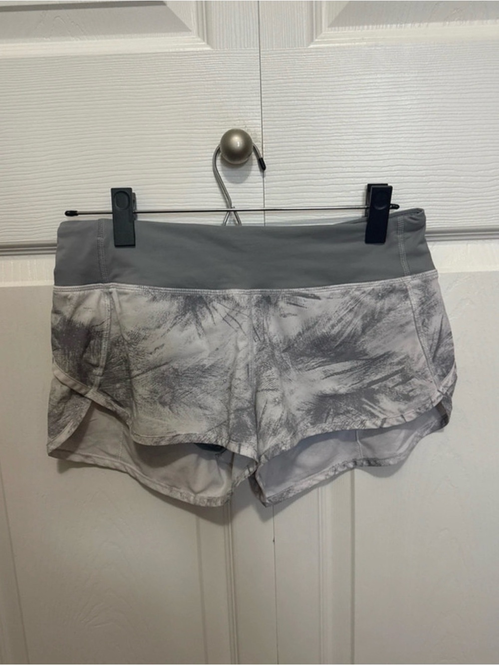 lululemon athletica Gray Patterned Women's Running Shorts